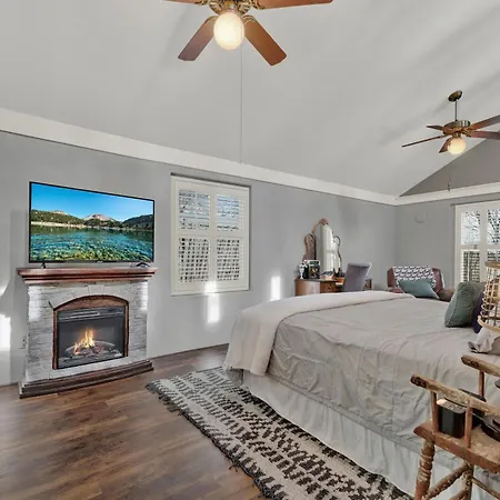 Texas Two Step Guesthouse